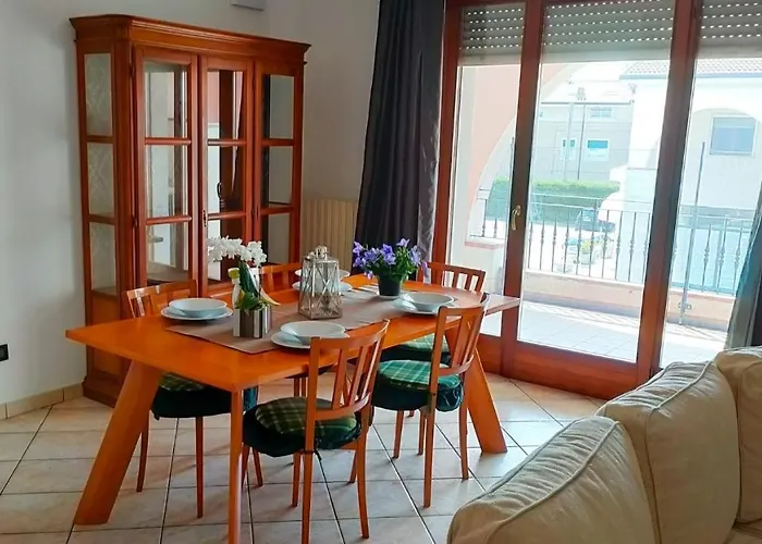 Zen Zero Holidays كاستلْنْيوفو ديل غارد